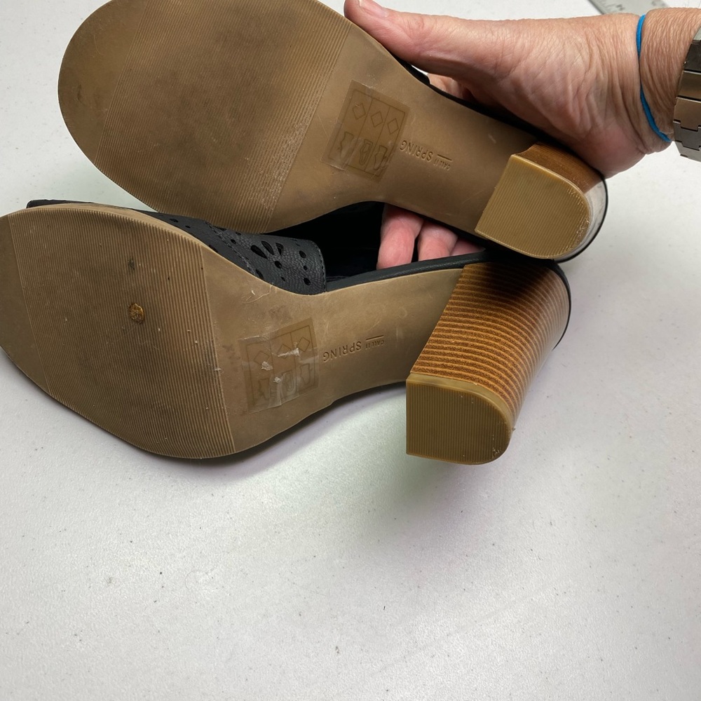 Call it Spring BLK Covered Sandals, 8 Winter Sale - Picture 9 of 10
